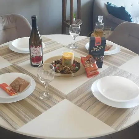Temi's 2 Apartment